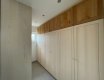 Einbauschrank aus Weißtanne und Eiche